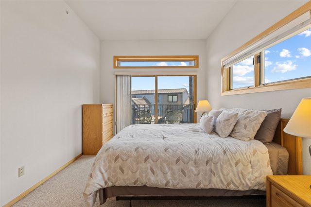 1650 Lakeview Terrace E-201 photo 24