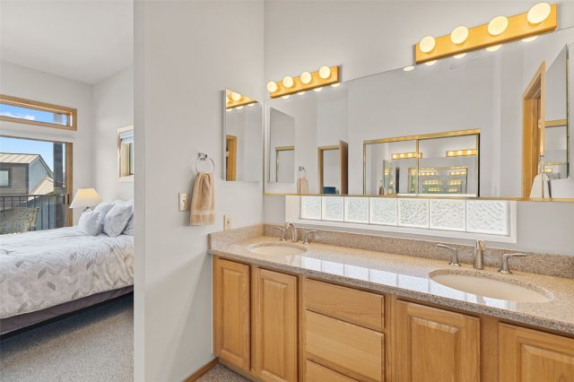 1650 Lakeview Terrace E-201 photo 25