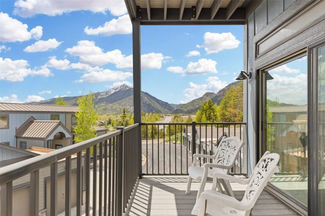 Condo in Lake Forest Condominiums, Frisco — photo 2 Condo in Lake Forest Condominiums, Frisco, CO — photo 2 (MLS S1069407)
