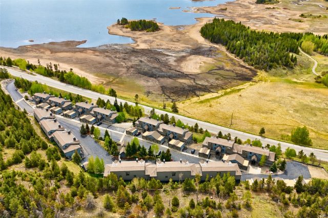 Condo in Lake Forest Condominiums, Frisco — photo 3 Condo in Lake Forest Condominiums, Frisco, CO — photo 3 (MLS S1069407)