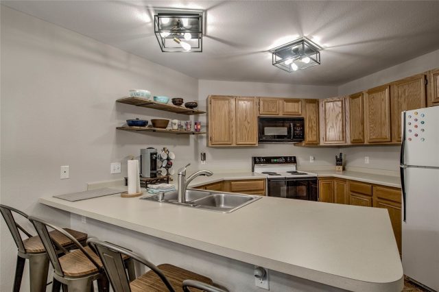 1509 Point Drive 103 photo 12
