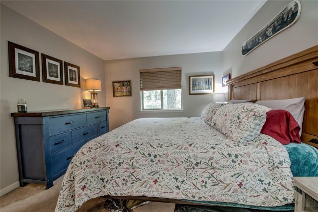 1509 Point Drive 103 photo 16