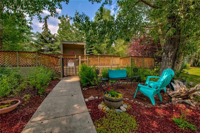1509 Point Drive 103 photo 32