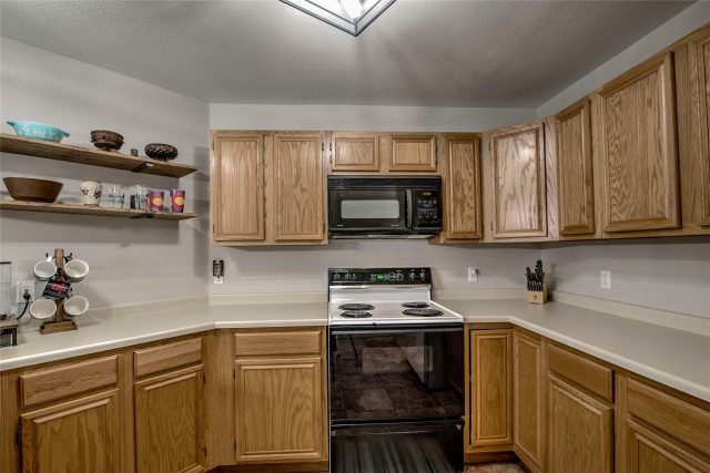 1509 Point Drive 103 photo 9