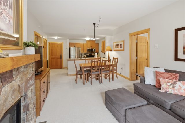 910 Copper Road 202 photo 10