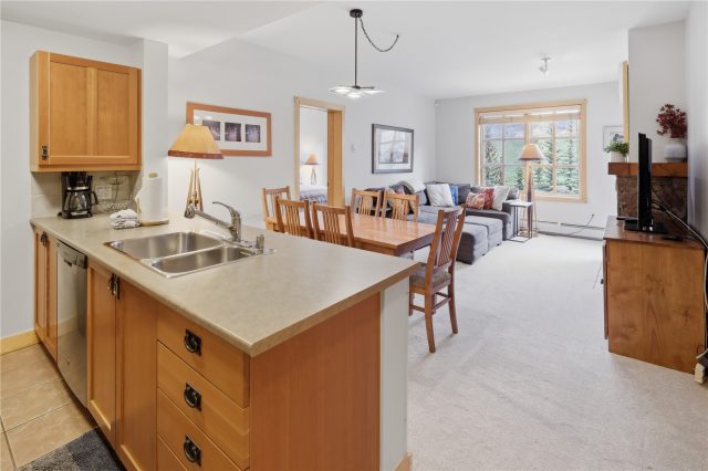 Condo in Passage Point, Copper Mountain — photo 2 Condo in Passage Point, Copper Mountain, CO — photo 2 (MLS S1069418)