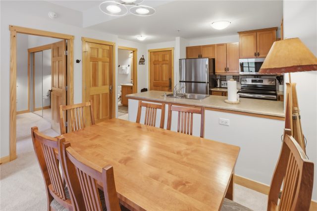 910 Copper Road 202 photo 8