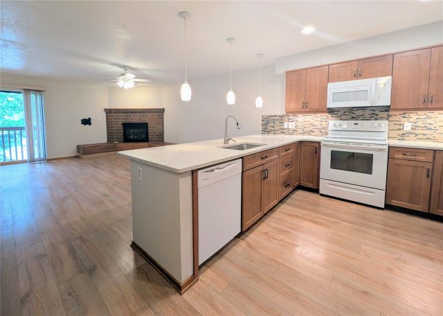 738 Lagoon Drive D photo 12