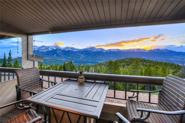 Condo in Gold Point Condo, Breckenridge — photo 1 Condo in Gold Point Condo, Breckenridge, CO — photo 1 (MLS S1069435)