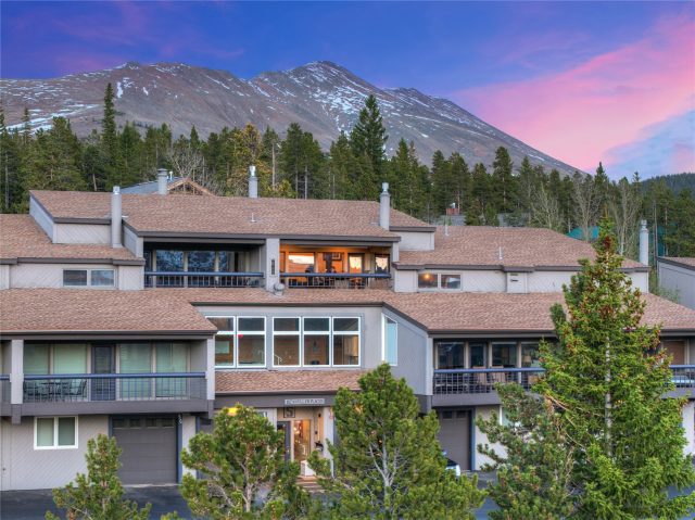 Condo in Gold Point Condo, Breckenridge — photo 3 Condo in Gold Point Condo, Breckenridge, CO — photo 3 (MLS S1069435)