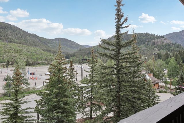 100 Dercum Square 8361 photo 13