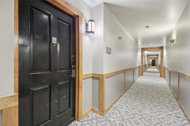 100 Dercum Square 8361 photo 14