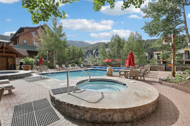 100 Dercum Square 8361 photo 38