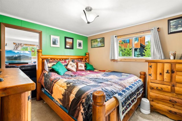 7 Bob White Way photo 13