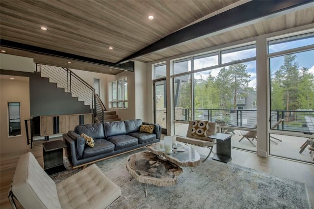 212 Frisco Street photo 7