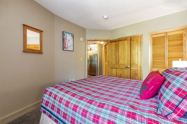 140 Ida Belle Drive 8170 photo 12