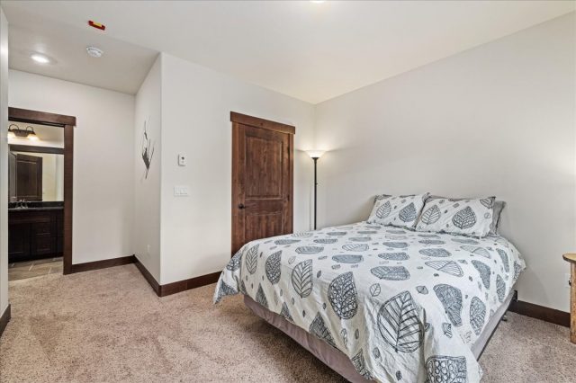 830 Blue River Parkway 102 photo 12
