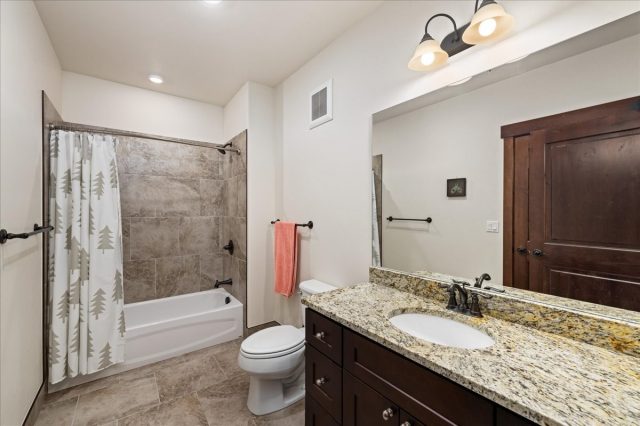 830 Blue River Parkway 102 photo 15