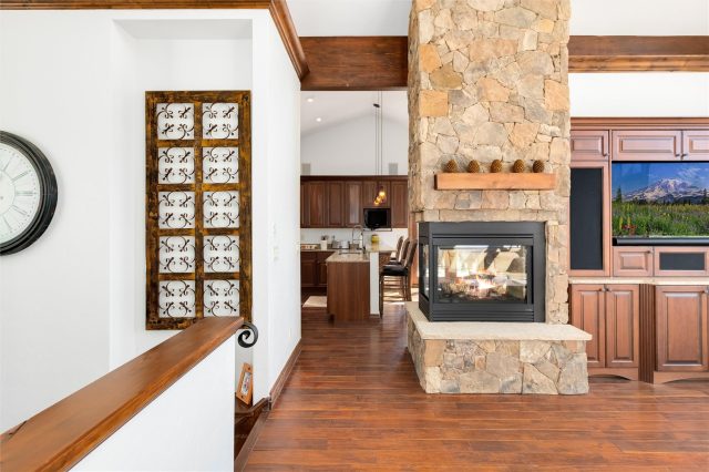 230 Timberlane Circle photo 14