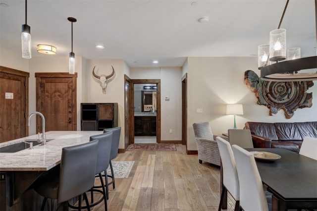 610 Columbine Road 6207 photo 10