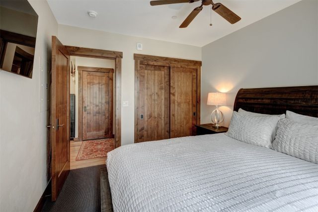 610 Columbine Road 6207 photo 24