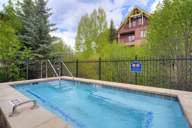 610 Columbine Road 6207 photo 42