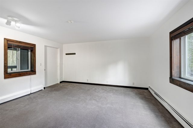 214 S Harris Street 206 photo 10