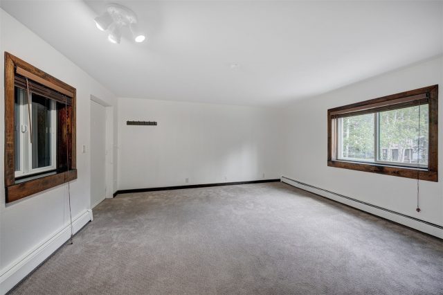 214 S Harris Street 206 photo 7