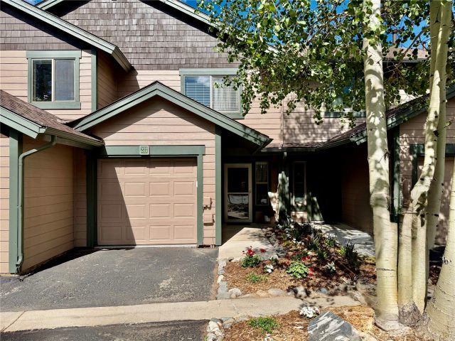 Townhome in Hideaway Townhouses Sub, Silverthorne, CO — photo 1 (MLS S1069518)