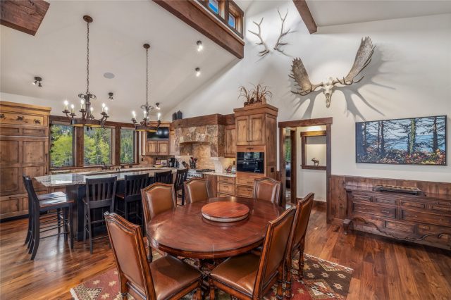 1357 Discovery Hill Drive photo 18