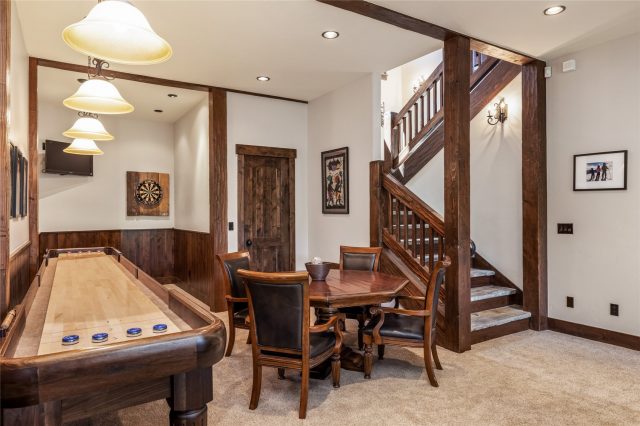 1357 Discovery Hill Drive photo 29