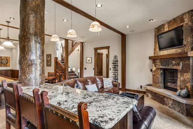 1357 Discovery Hill Drive photo 30