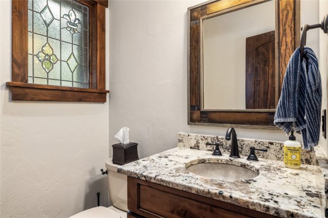 1357 Discovery Hill Drive photo 40
