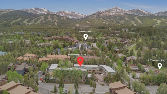 Condo in Sundowner Ii Condos, Breckenridge — photo 2 Condo in Sundowner Ii Condos, Breckenridge, CO — photo 2 (MLS S1069523)