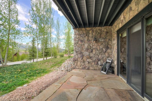 238 Highlands Drive photo 38