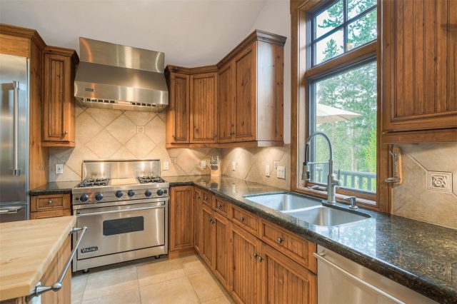 238 Highlands Drive photo 9