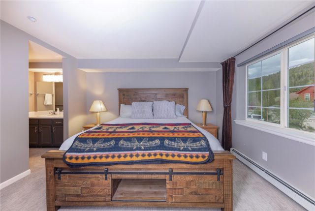 Condo in Villas At Swans Nest Condo, Breckenridge, CO — photo 5 (MLS S1069527)