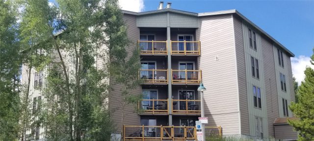 Condo in Treehouse Condo, Silverthorne, CO — photo 1 (MLS S1069530)