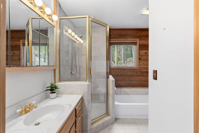 1043 Range Road photo 22