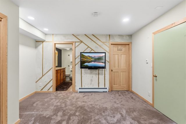 1043 Range Road photo 33