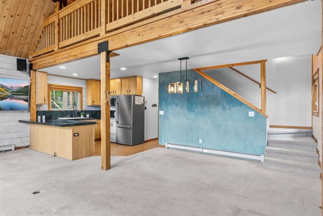 1043 Range Road photo 9