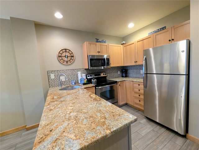 150 Dercum Square 8503 photo 12