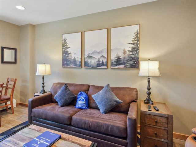 150 Dercum Square 8503 photo 16