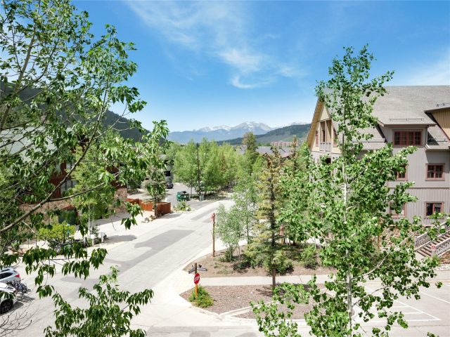 150 Dercum Square 8503 photo 18