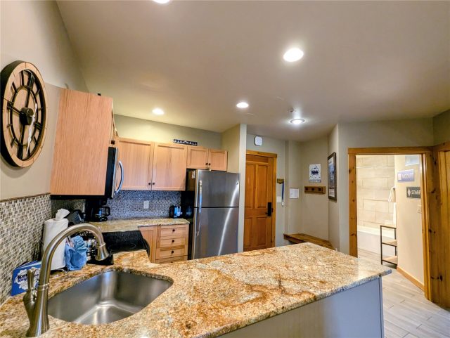 150 Dercum Square 8503 photo 9