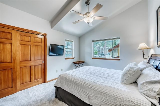 300 Streamside Lane 300-3 photo 21