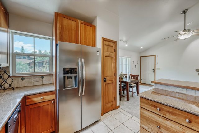 300 Streamside Lane 300-3 photo 7