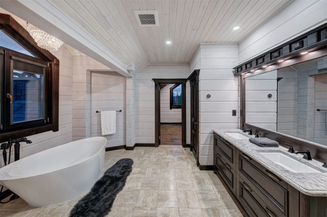 2446 Highlands Drive photo 33