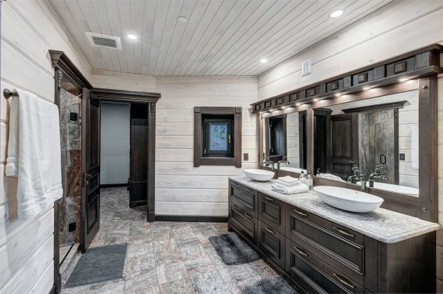 2446 Highlands Drive photo 46