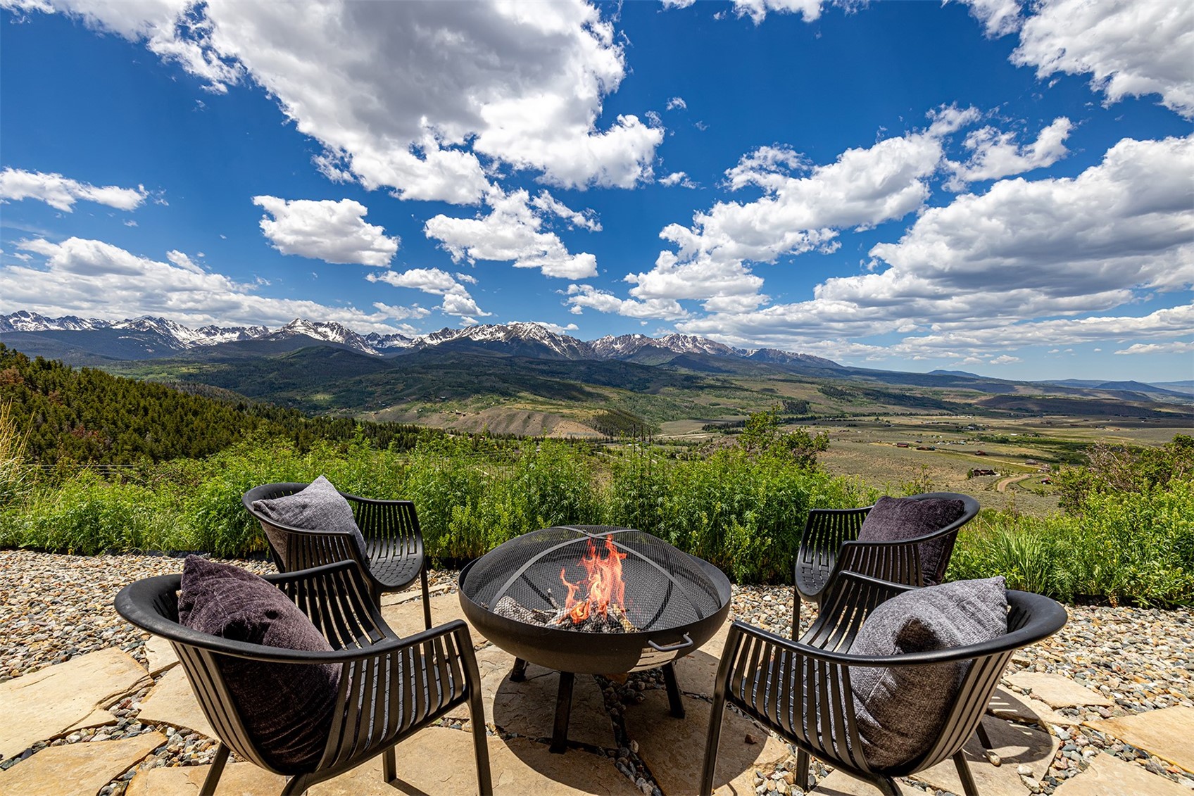 189 Arrowhead Bluff Road, Silverthorne, CO — main photo